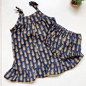 NWOT 2 piece outfit size 18m